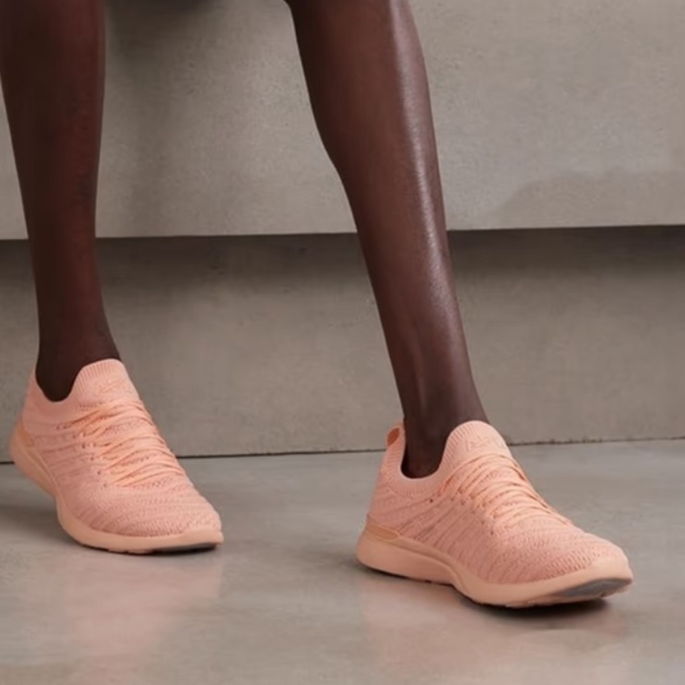 APL Techloom Wave Mesh Sneakers Peach US 8 NEW $245